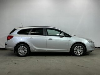 2011 Opel Astra J, серебристый, 599000 рублей, вид 4