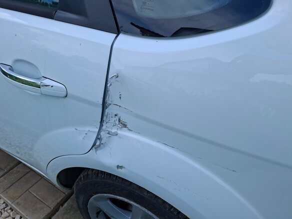 2010 Ford Focus II Рестайлинг, белый, 485000 рублей - вид 5