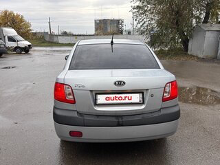 2008 Kia Rio II, серебристый, 550000 рублей, вид 3