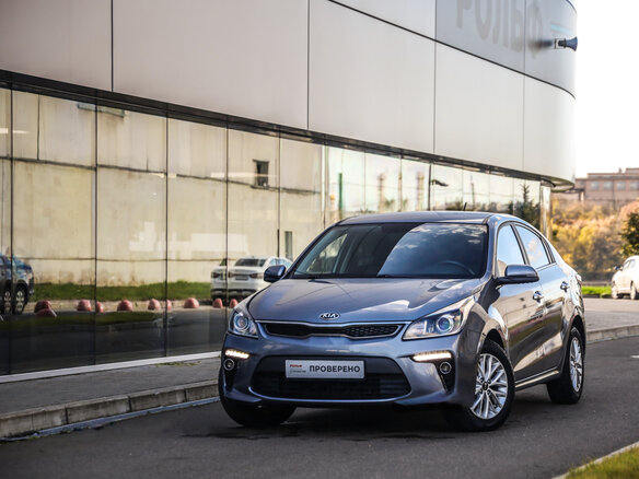 2020 Kia Rio IV, серый, 1399000 рублей