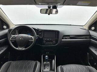 2022 Mitsubishi Outlander III Рестайлинг 3, чёрный, 2350000 рублей, вид 4