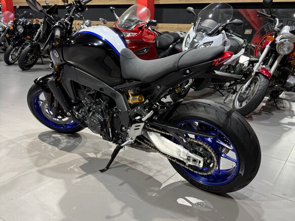 2021 Yamaha MT-09 (FZ-09), чёрный, 935000 рублей - вид 15