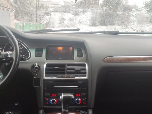 2010 Audi Q7 I (4L) Рестайлинг, белый, 1550000 рублей - вид 6
