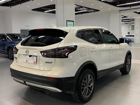 2025 Nissan Qashqai II Рестайлинг 2, белый, 2050000 рублей, вид 4