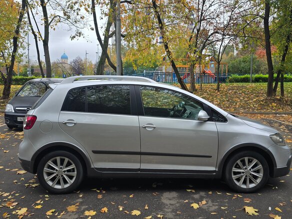 2008 Volkswagen Golf Plus I, серебристый, 620000 рублей - вид 2