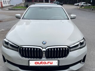 2021 BMW 5 серии 520i VII (G30/G31/G38) Рестайлинг, белый, 4390000 рублей, вид 1