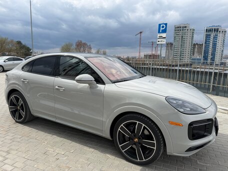 2022 Porsche Cayenne Coupé III, серый, 7500000 рублей, вид 3