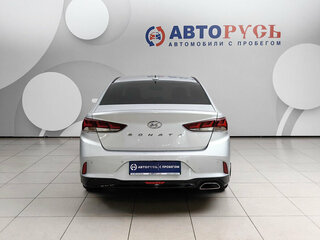 2019 Hyundai Sonata VII (LF) Рестайлинг, серебристый, 1499000 рублей, вид 4