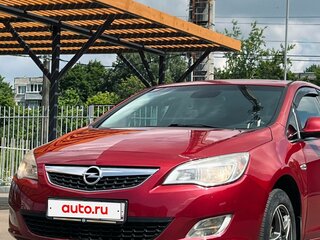 2011 Opel Astra J, красный, 600000 рублей, вид 2