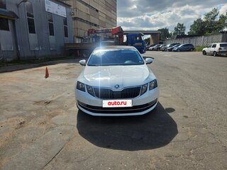 2017 Skoda Octavia III (A7) Рестайлинг, белый, 1670000 рублей, вид 2