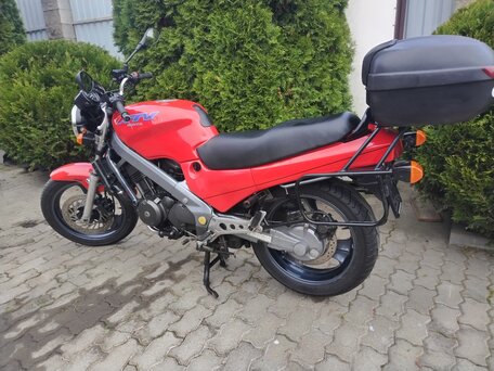 1993 Honda NTV 650, красный, 280000 рублей, вид 2