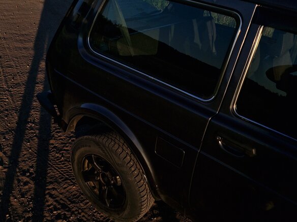 2019 Lada (ВАЗ) 2121 (4x4) I Рестайлинг, серебристый, 550000 рублей - вид 4