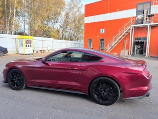 2020 Ford Mustang VI Рестайлинг, чёрный, 2600000 рублей, вид 5