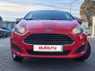 2017 Ford Fiesta Mk6 Рестайлинг, красный, 840000 рублей, вид 2