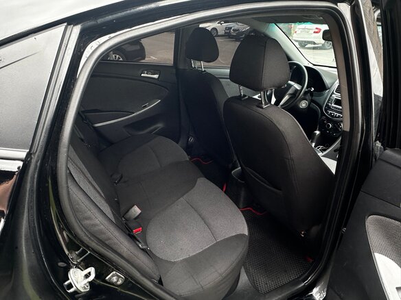 2011 Hyundai Solaris I, чёрный - вид 5