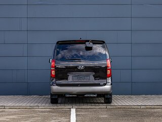 2018 Hyundai Grand Starex I Рестайлинг 2, серый, 2425000 рублей, вид 5