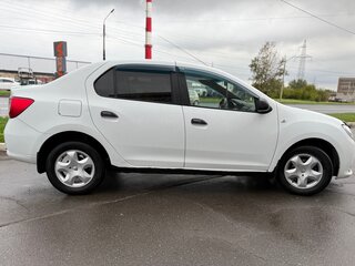 2014 Renault Logan II, белый, 570000 рублей, вид 3