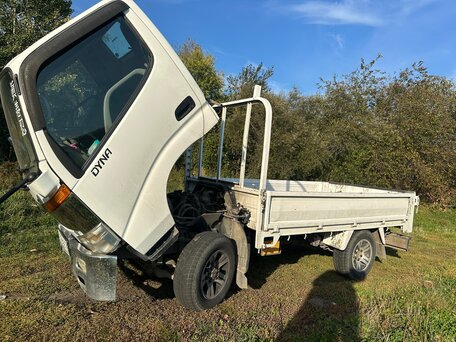2007 Toyota Dyna, белый, 2550000 рублей, вид 3