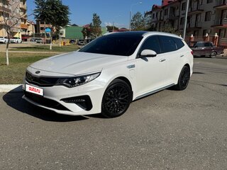2019 Kia Optima IV Рестайлинг, белый, 2600000 рублей, вид 1