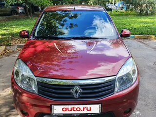 2011 Renault Sandero I, красный, 680000 рублей, вид 2