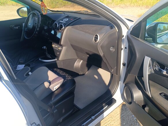 2007 Nissan Qashqai I, серебристый - вид 5