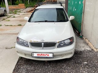 2001 Nissan Bluebird Sylphy I (G10), белый, 230000 рублей, вид 3
