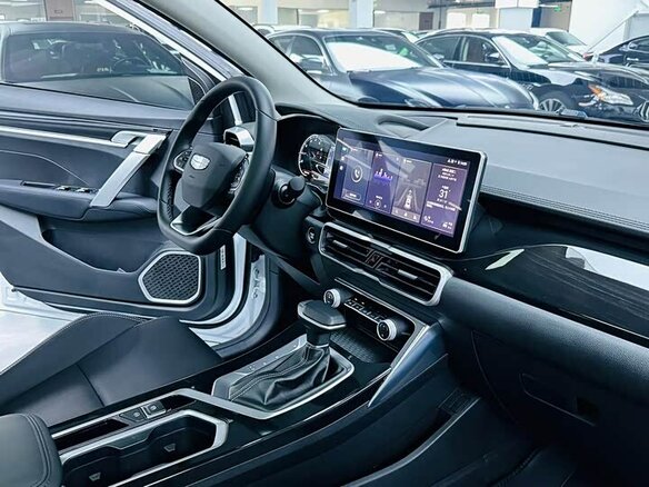 2025 Geely Coolray (Binyue L) I Рестайлинг 2, белый, 1630008 рублей - вид 13