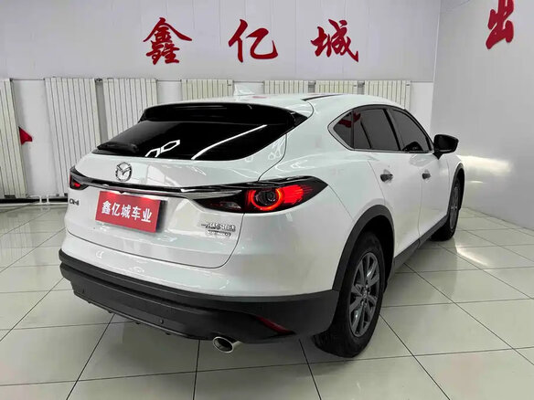 2023 Mazda CX-4 I Рестайлинг, белый, 1770000 рублей - вид 3