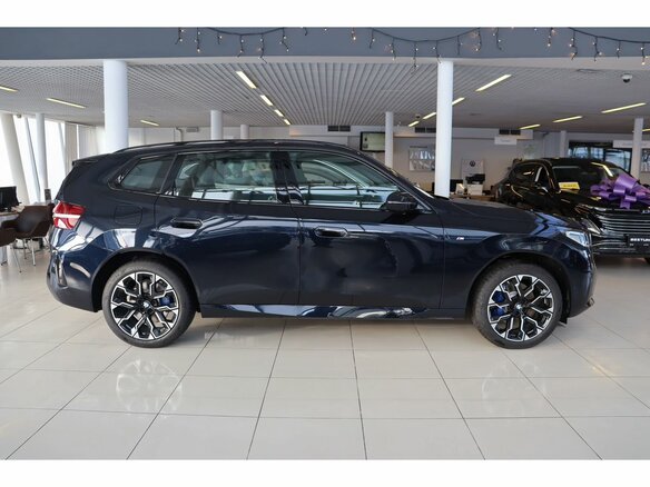 2025 BMW X3 Long 30L xDrive IV (G45/G48), чёрный, 7550000 рублей - вид 3