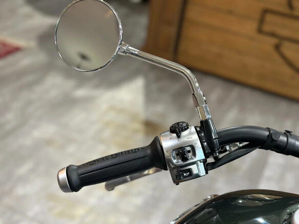 2026 Royal Enfield Super Meteor, зелёный, 773000 рублей - вид 14