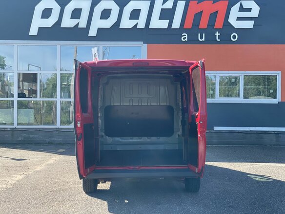2017 Fiat Professional Ducato, красный, 2399000 рублей - вид 4