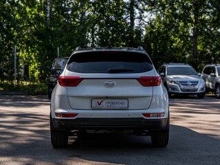 2018 Kia Sportage IV, белый, 1527000 рублей, вид 4