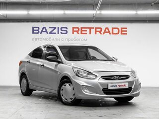 2013 Hyundai Solaris I, серый, 665000 рублей, вид 3