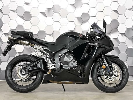 2024 Honda CBR 600RR, чёрный, 1395000 рублей, вид 3