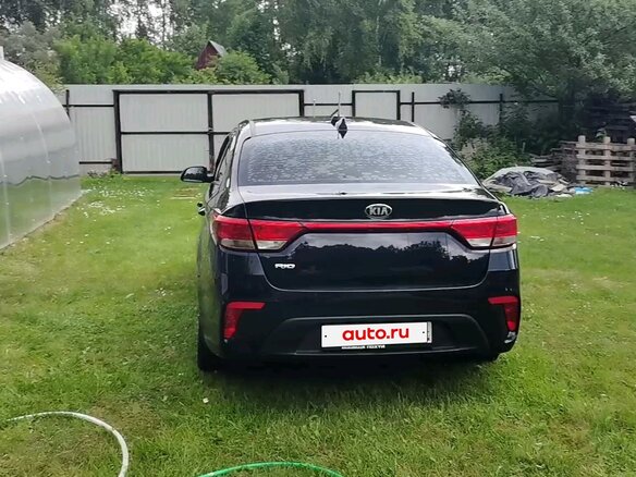 2018 Kia Rio IV, чёрный, 1500000 рублей - вид 2