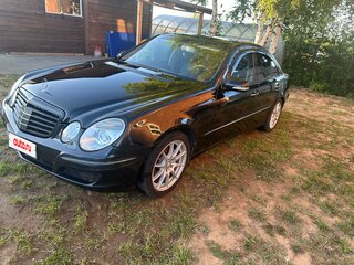 2006 Mercedes-Benz E-Класс 220 III (W211, S211) Рестайлинг, чёрный, 850000 рублей, вид 2