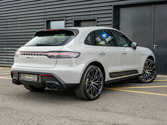 2026 Porsche Macan I Рестайлинг 2, серый, 13200000 рублей - вид 6