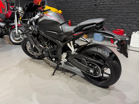 2019 Honda CBR 650R, чёрный, 785000 рублей - вид 9