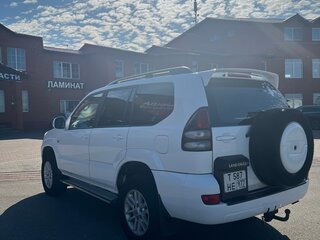 2009 Toyota Land Cruiser Prado 120 Series Рестайлинг, белый, 1700000 рублей, вид 5