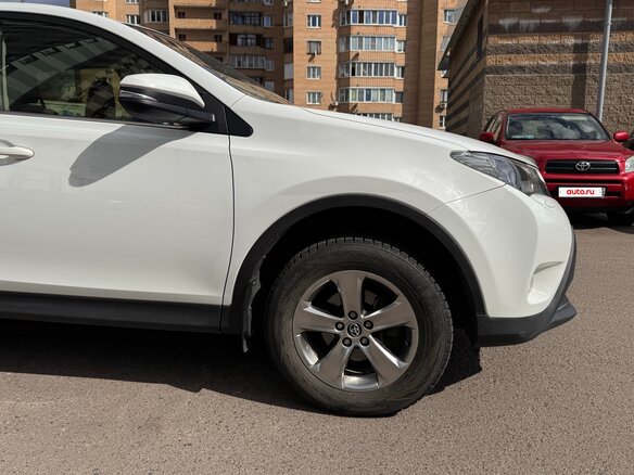 2015 Toyota RAV4 IV (XA40), белый, 1985000 рублей - вид 13