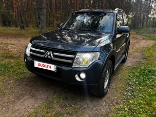 2008 Mitsubishi Pajero IV, серый, 780000 рублей, вид 3