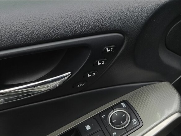 2013 Lexus IS 250 III, серый, 2399000 рублей - вид 9