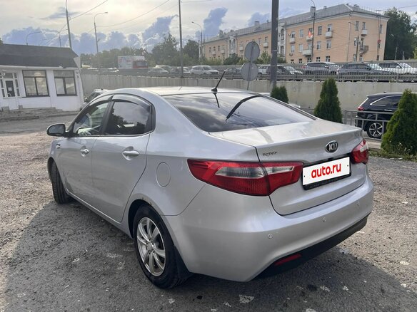2013 Kia Rio 5-speed III, серый - вид 2