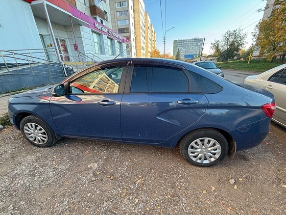 2017 Lada (ВАЗ) Vesta I, синий, 700000 рублей - вид 1