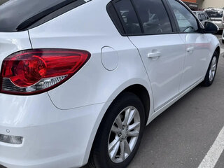 2014 Chevrolet Cruze I Рестайлинг, белый, 885000 рублей, вид 4