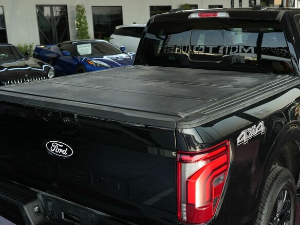2025 Ford F-150 SuperCrew Lobo XIV Рестайлинг, чёрный, 10800000 рублей - вид 5