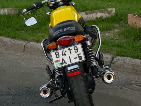 2013 Moto Guzzi V7 Spezial, жёлтый, 688000 рублей, вид 5