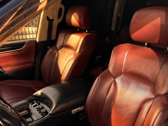 2019 Lexus LX 570 III Рестайлинг 2, синий, 8900000 рублей - вид 8