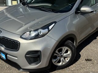 2017 Kia Sportage IV, серебристый, 1415000 рублей, вид 3