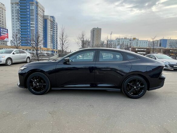 2025 Changan UNI-V I, чёрный - вид 6
